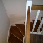 schodiště 2 x lomené pravé,kombinace bílá - mahago