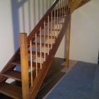 schodiště 1 x lomené pravé bez podstupnic,borovice